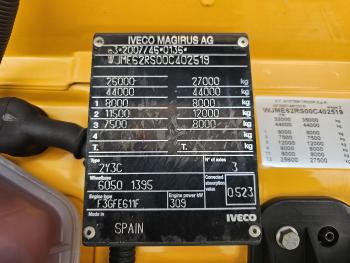 AD320S42 8x2 / WINCH / RETARDER